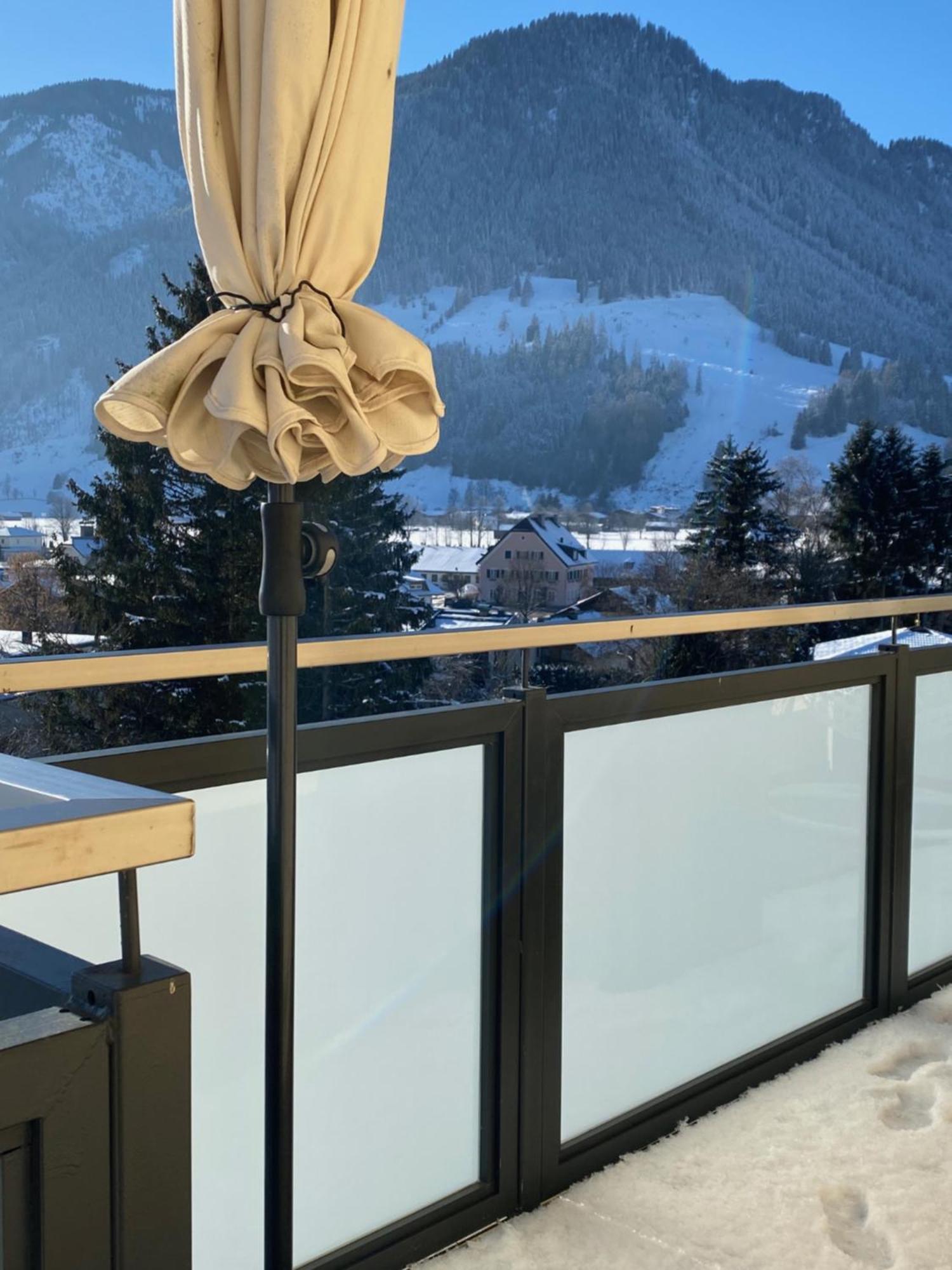 Ferienwohnung Loft Im Turm Maishofen Exterior foto