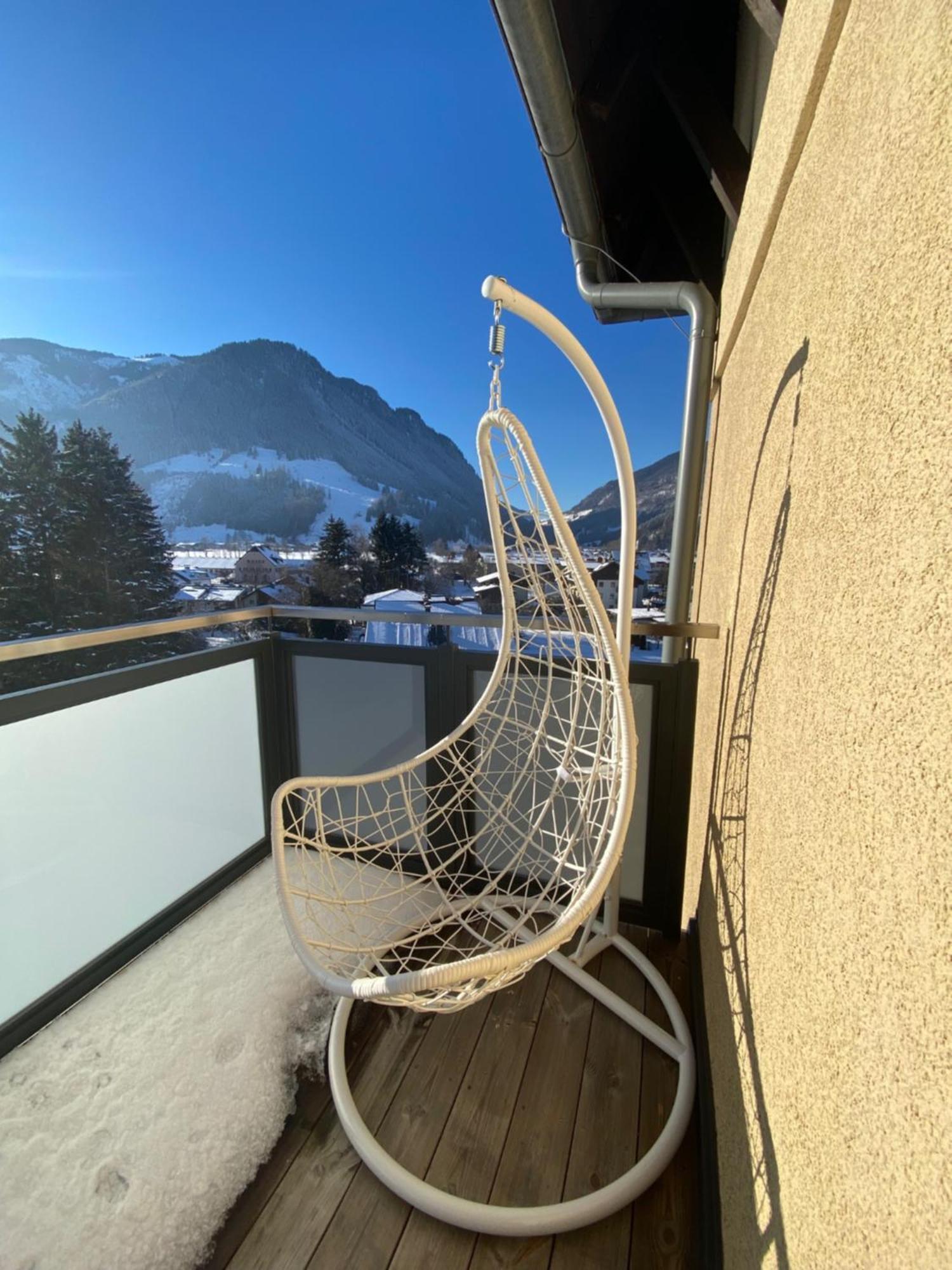 Ferienwohnung Loft Im Turm Maishofen Exterior foto
