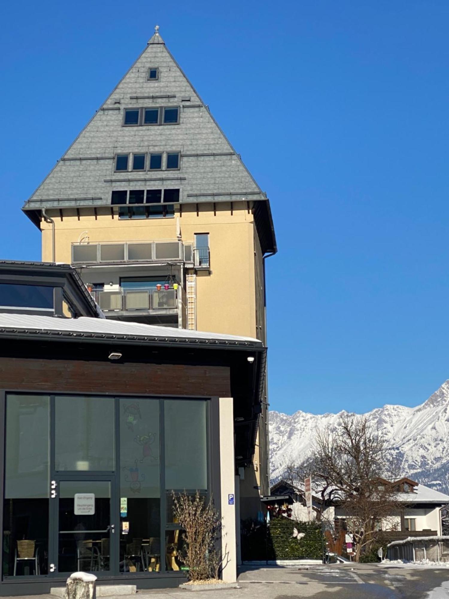 Ferienwohnung Loft Im Turm Maishofen Exterior foto