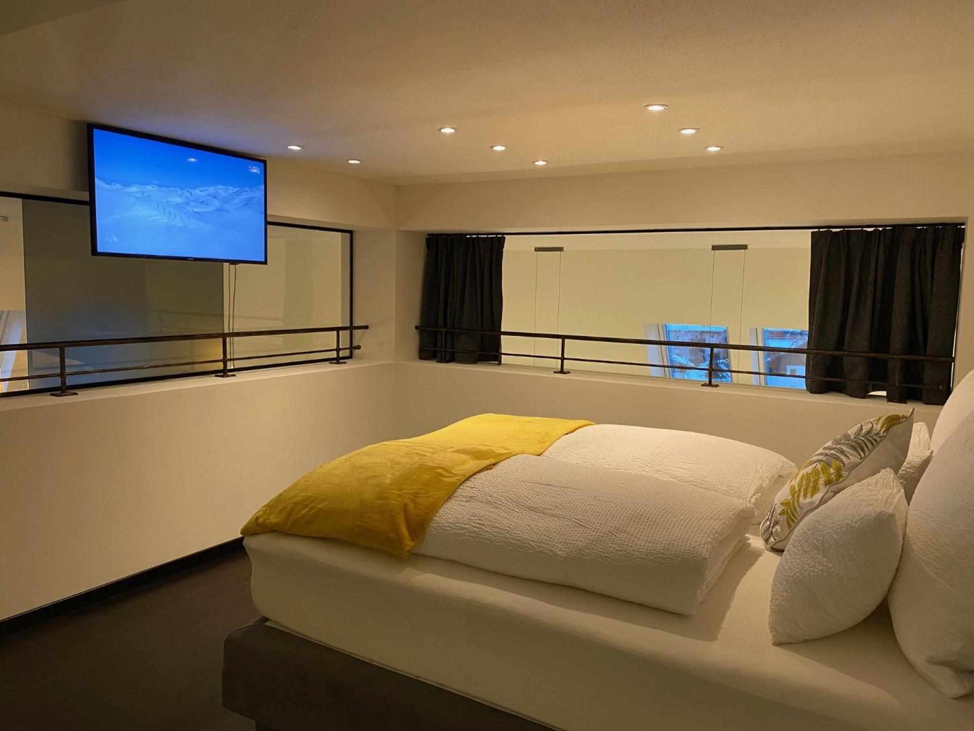 Ferienwohnung Loft Im Turm Maishofen Exterior foto